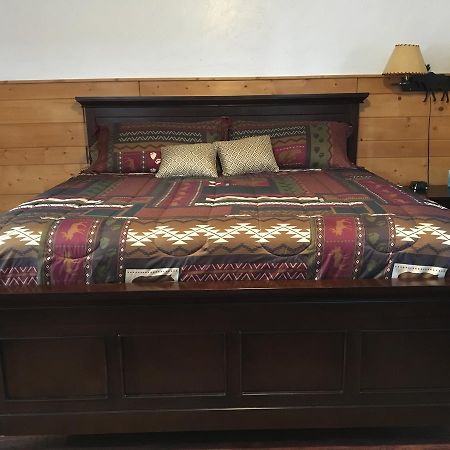 Chinook Winds Motel Dubois Εξωτερικό φωτογραφία