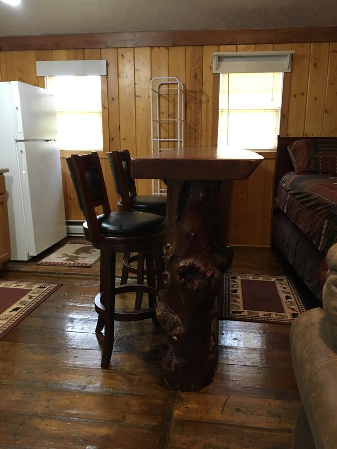 Chinook Winds Motel Dubois Εξωτερικό φωτογραφία