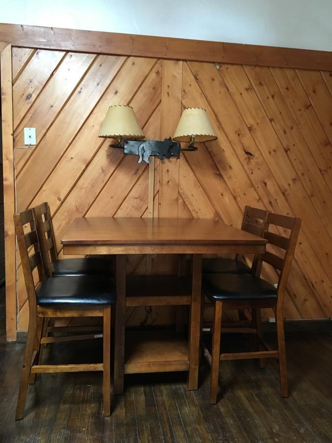 Chinook Winds Motel Dubois Εξωτερικό φωτογραφία