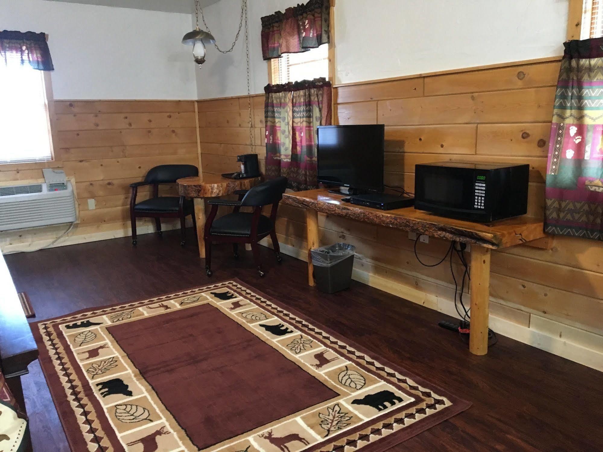 Chinook Winds Motel Dubois Εξωτερικό φωτογραφία